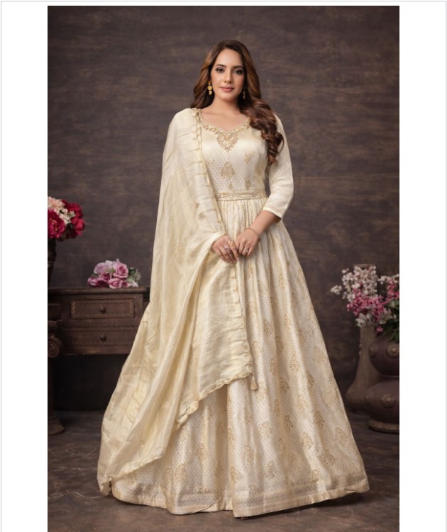 Traditional Elegance Gown
