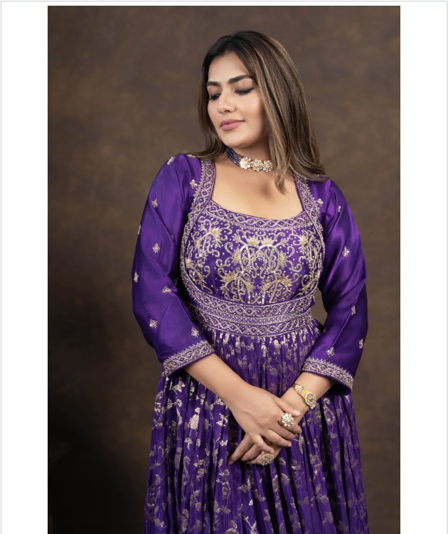 Royal Traditional Party Wear Gown