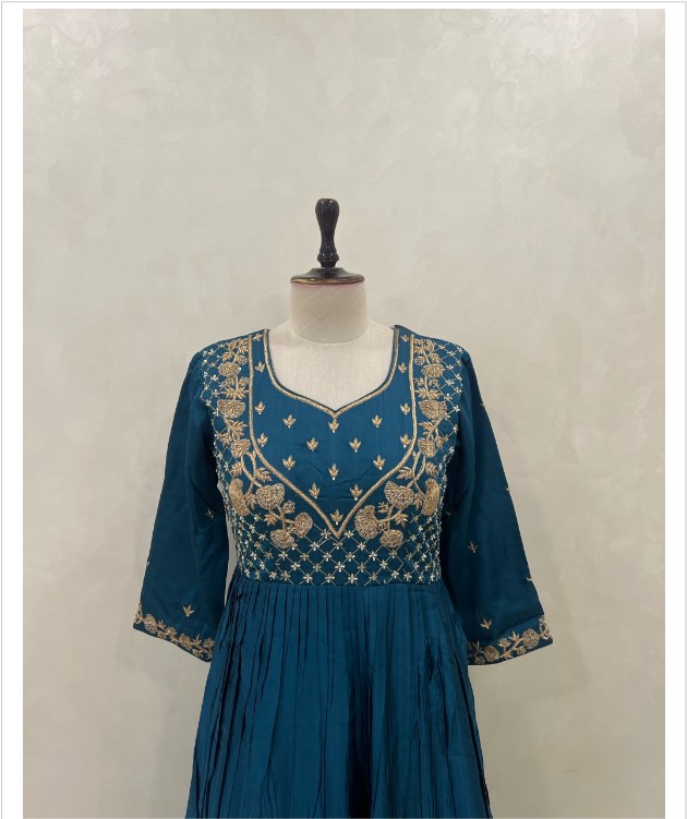 Royal Traditional Party Wear Gown