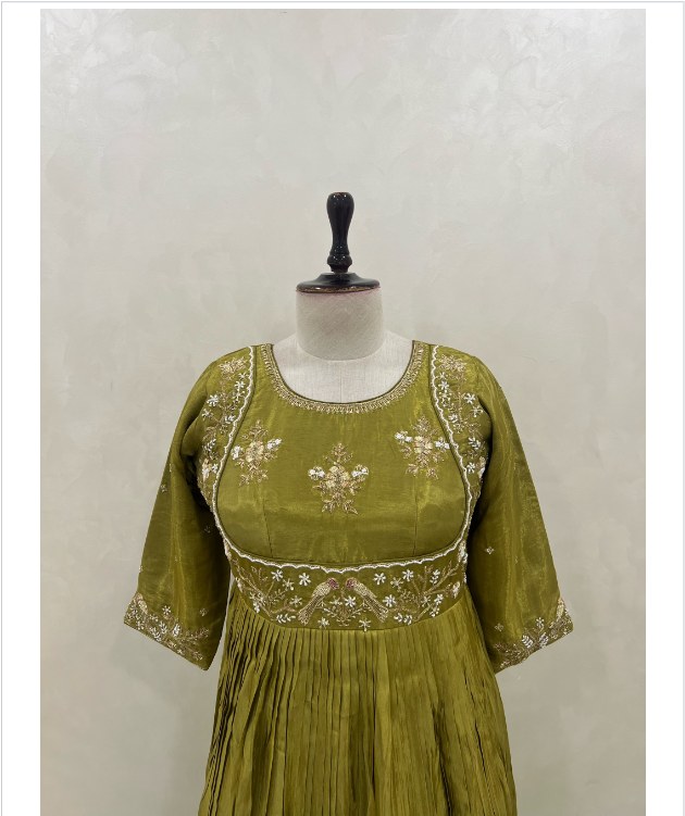 Royal Traditional Party Wear Gown